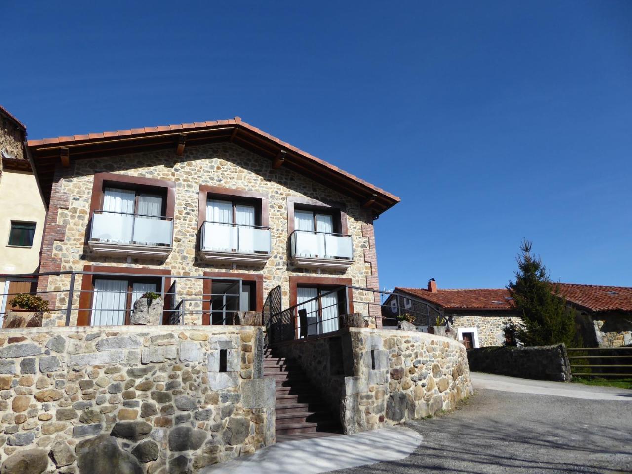 Quintana de Soba Balcon De La Lenゲストハウス エクステリア 写真