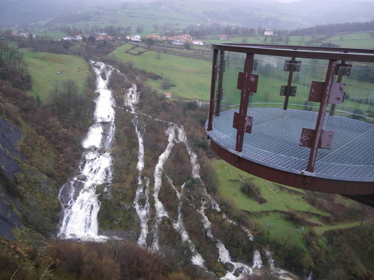 Quintana de Soba Balcon De La Lenゲストハウス エクステリア 写真