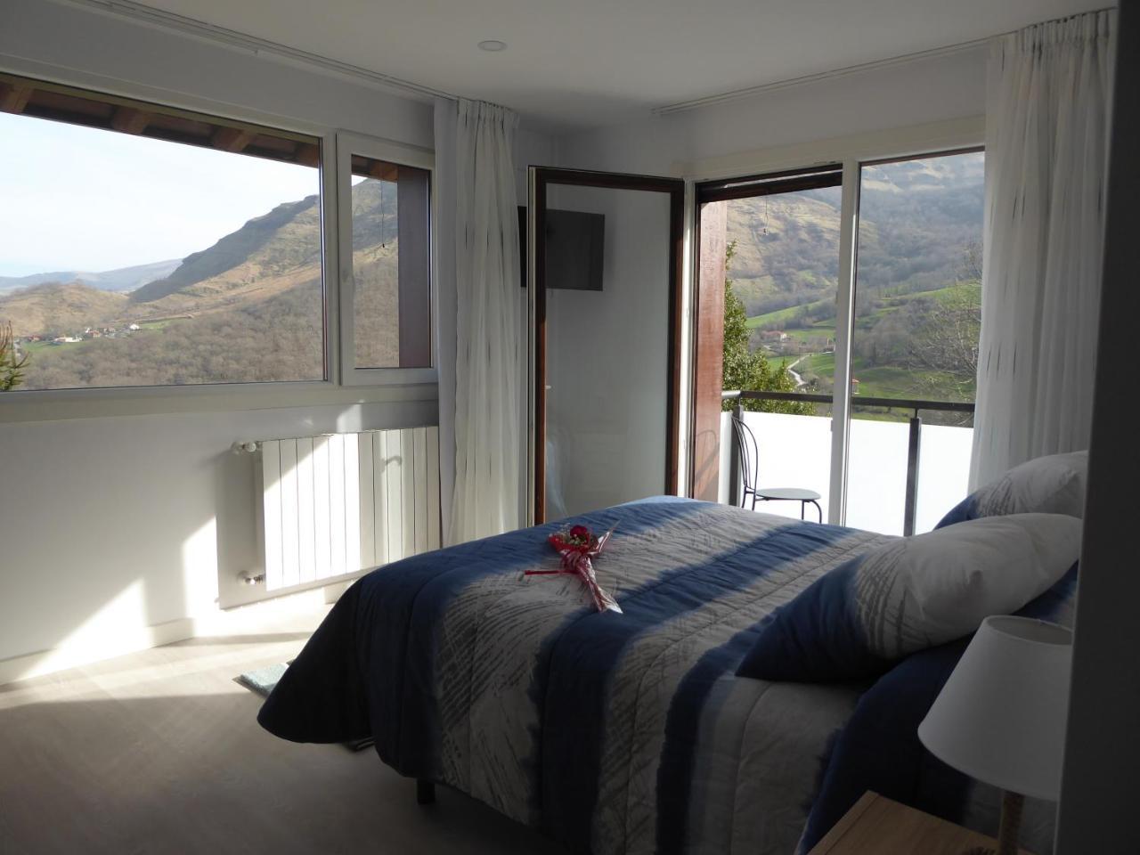 Quintana de Soba Balcon De La Lenゲストハウス エクステリア 写真